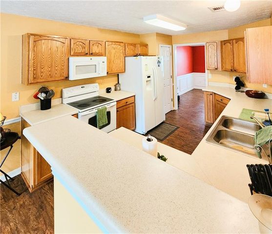 4353 Flat Stone Lane, Snellville, GA 30039