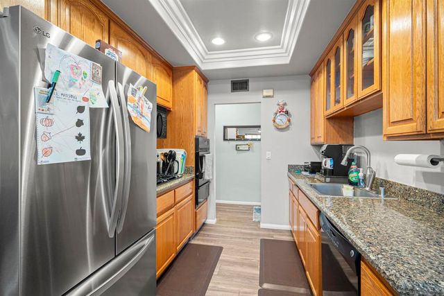 10131 Carreta, Santee, CA 92071