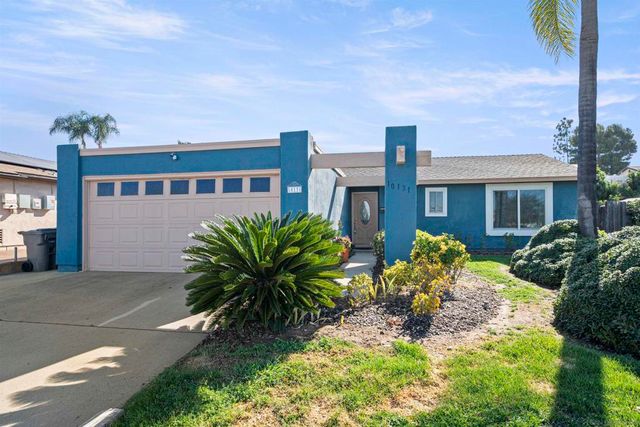 10131 Carreta, Santee, CA 92071