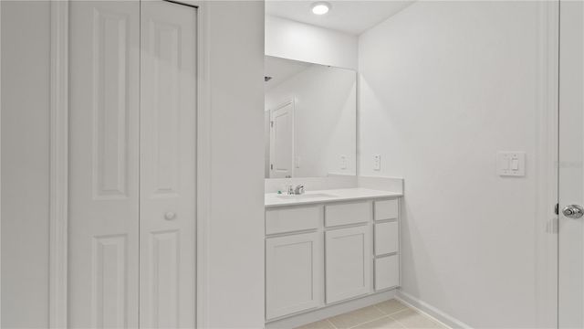 1572 WILLOW GARDEN LOOP, Eustis, FL 32726