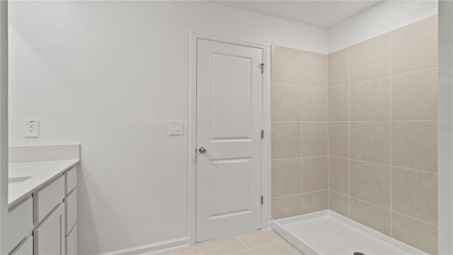 1572 WILLOW GARDEN LOOP, Eustis, FL 32726