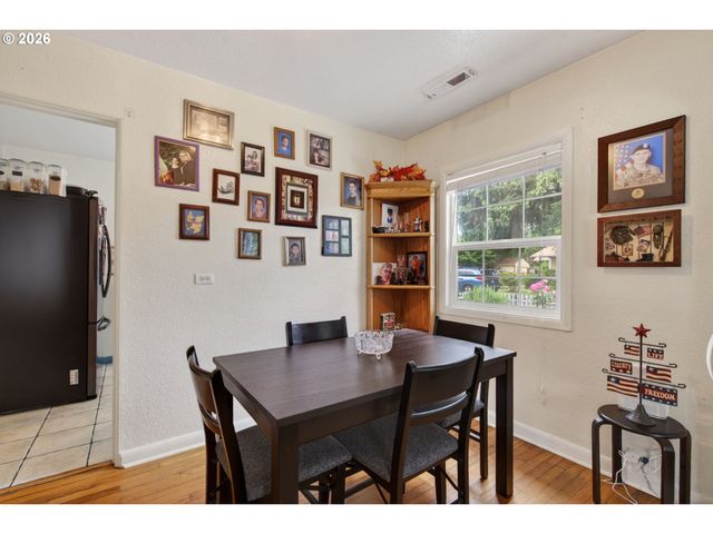 102 NELSON Ave, Kelso, WA 98626