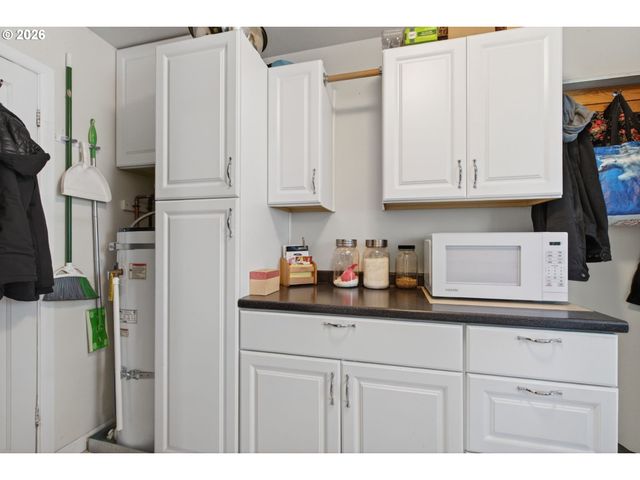 102 NELSON Ave, Kelso, WA 98626