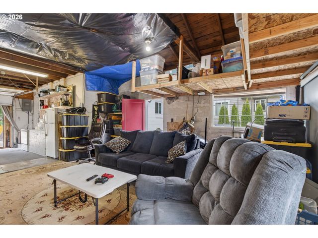 102 NELSON Ave, Kelso, WA 98626