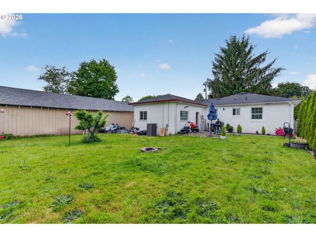 102 NELSON Ave, Kelso, WA 98626