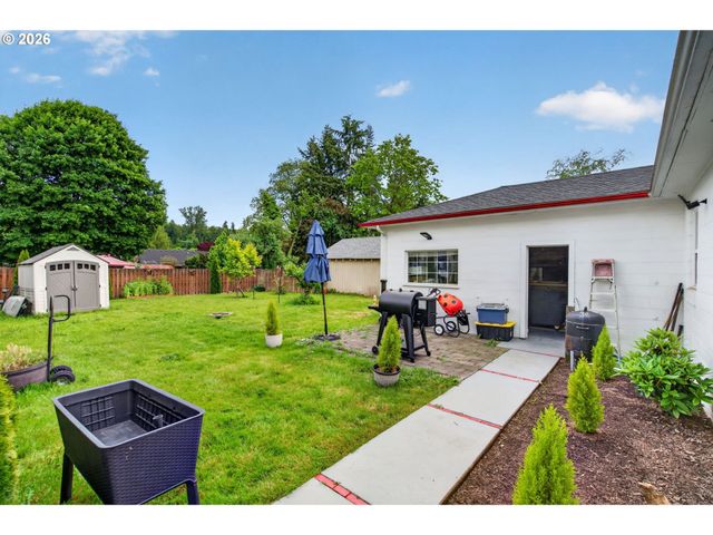 102 NELSON Ave, Kelso, WA 98626