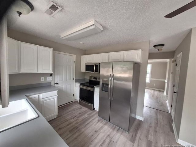 19 Ribbon Oak Court, Sanford, NC 27332