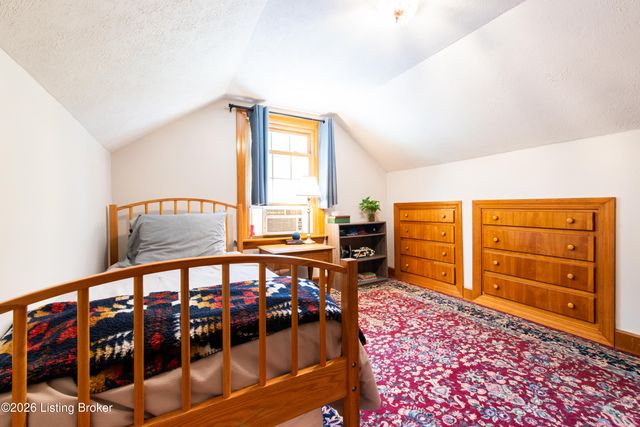 4818 Bellevue Ave, Louisville, KY 40215