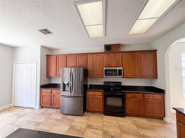 12706 GROVEHURST AVENUE, Winter Garden, FL 34787