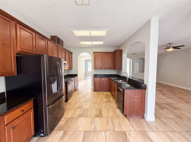 12706 GROVEHURST AVENUE, Winter Garden, FL 34787