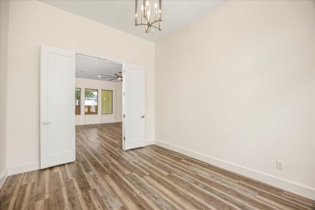 2184 Middlewood Circle, Granbury, TX 76049