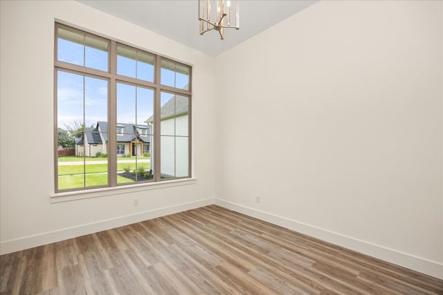 2184 Middlewood Circle, Granbury, TX 76049