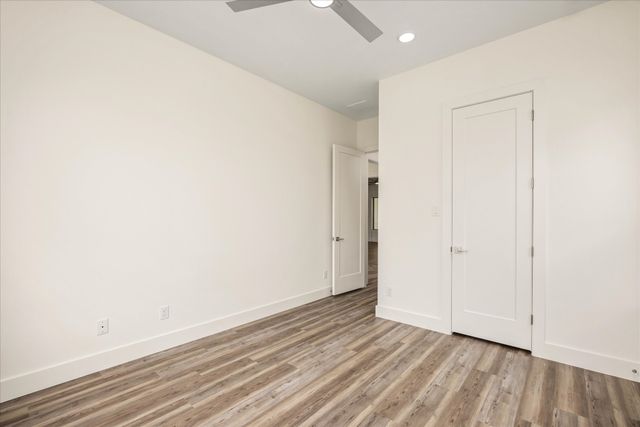 2184 Middlewood Circle, Granbury, TX 76049