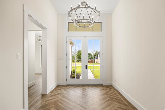 2184 Middlewood Circle, Granbury, TX 76049