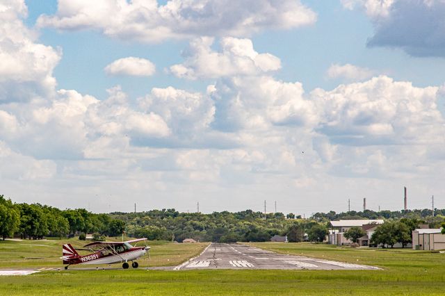2184 Middlewood Circle, Granbury, TX 76049