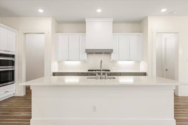 2184 Middlewood Circle, Granbury, TX 76049