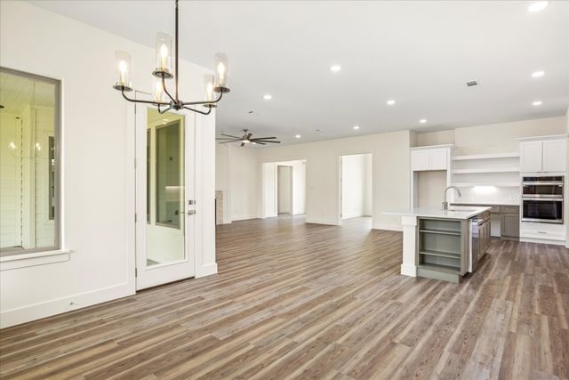 2184 Middlewood Circle, Granbury, TX 76049