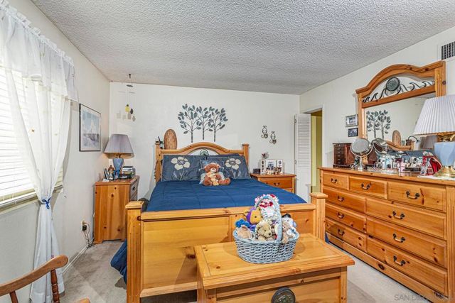 3433 Fairlomas, National City, CA 91950