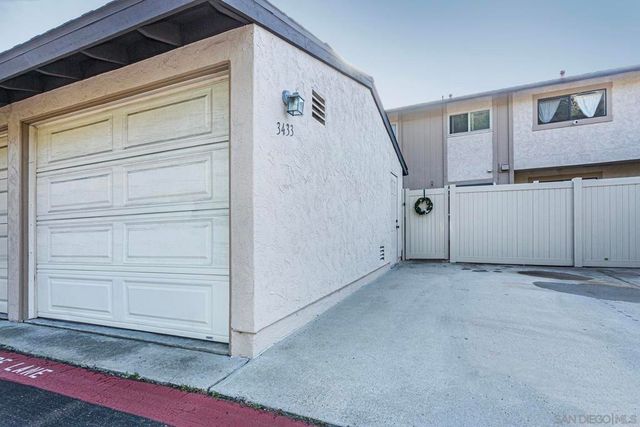 3433 Fairlomas, National City, CA 91950