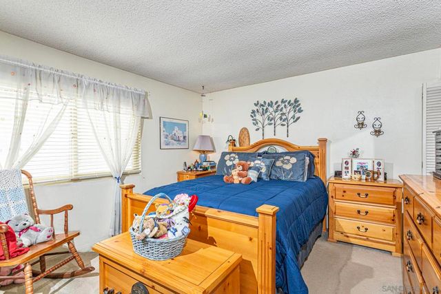 3433 Fairlomas, National City, CA 91950