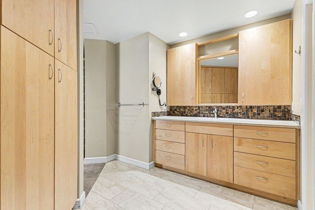 1111 N Water Street 111, Bay City, MI 48708
