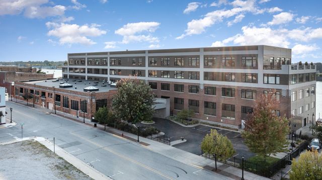 1111 N Water Street 111, Bay City, MI 48708
