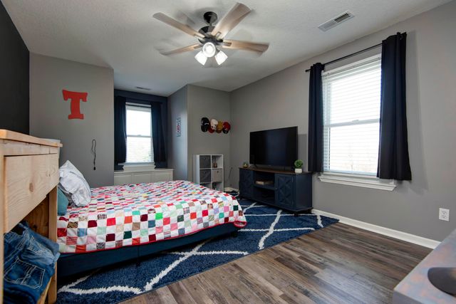 4410 N 8th Street, Ozark, MO 65721