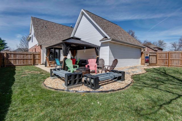 4410 N 8th Street, Ozark, MO 65721