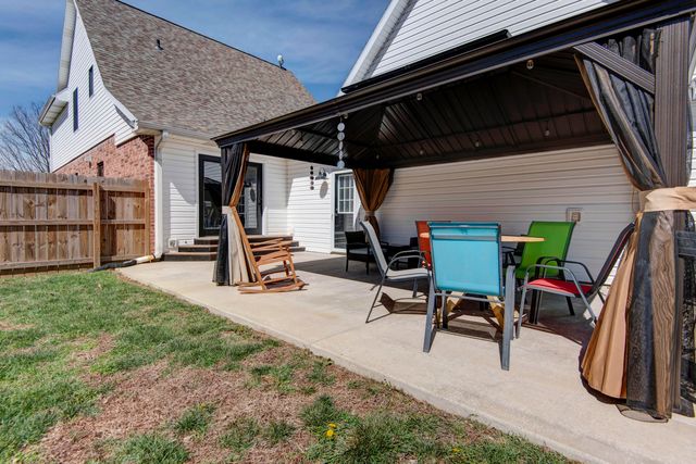 4410 N 8th Street, Ozark, MO 65721