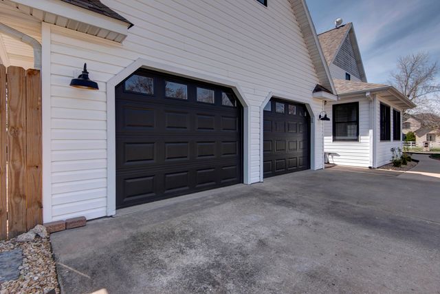 4410 N 8th Street, Ozark, MO 65721