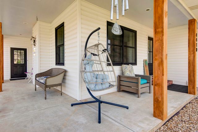 4410 N 8th Street, Ozark, MO 65721