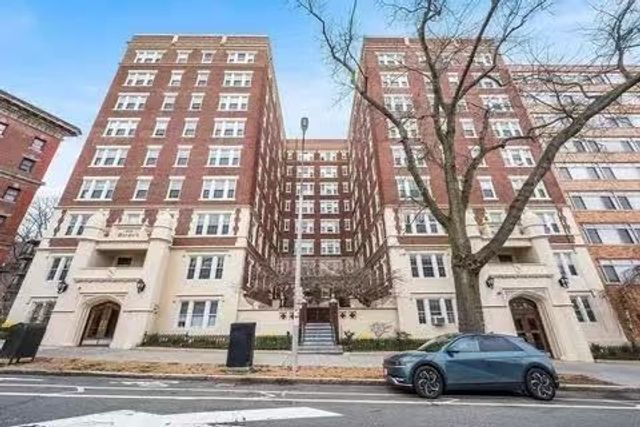 1454 Beacon St 342, Brookline, MA 02446