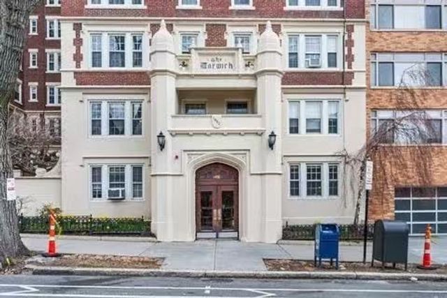 1454 Beacon St 342, Brookline, MA 02446