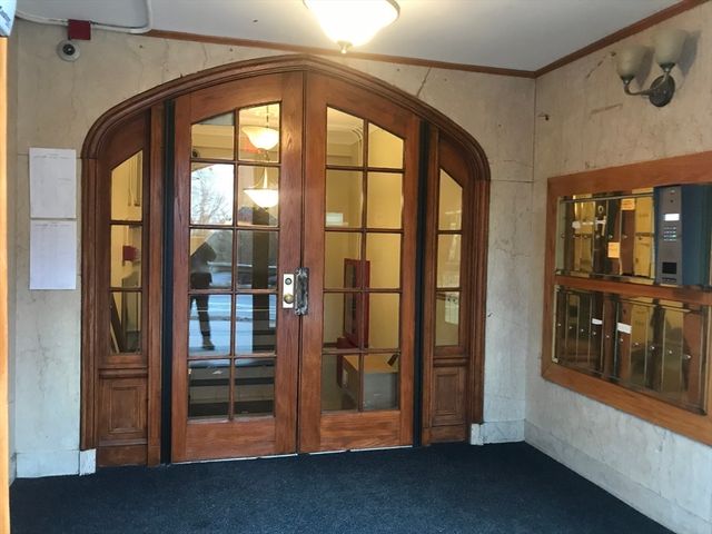 1454 Beacon St 342, Brookline, MA 02446