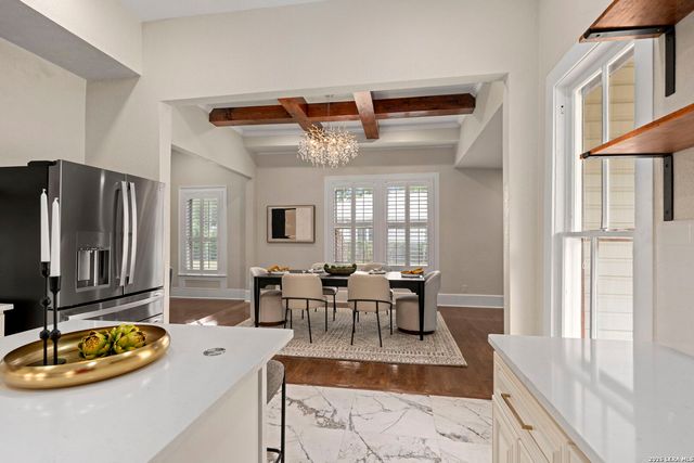 617 E Guenther, San Antonio, TX 78210