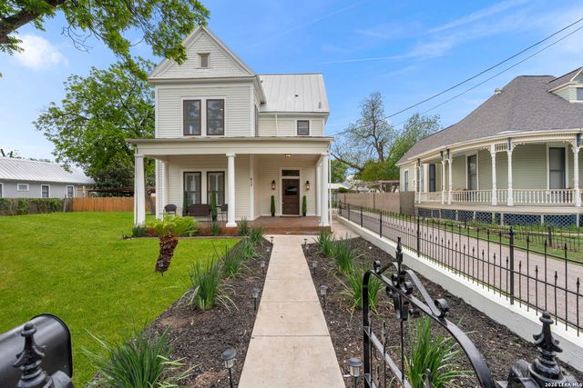 617 E Guenther, San Antonio, TX 78210