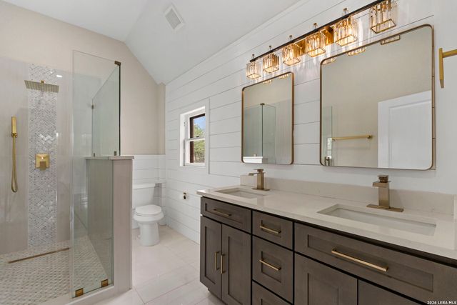 617 E Guenther, San Antonio, TX 78210