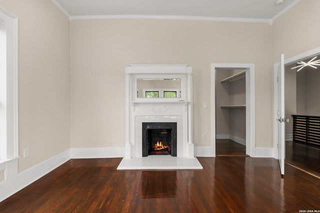 617 E Guenther, San Antonio, TX 78210
