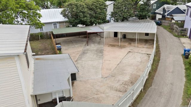 617 E Guenther, San Antonio, TX 78210