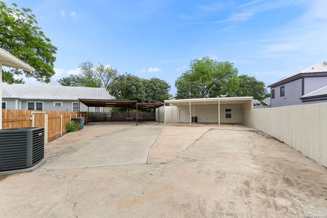 617 E Guenther, San Antonio, TX 78210