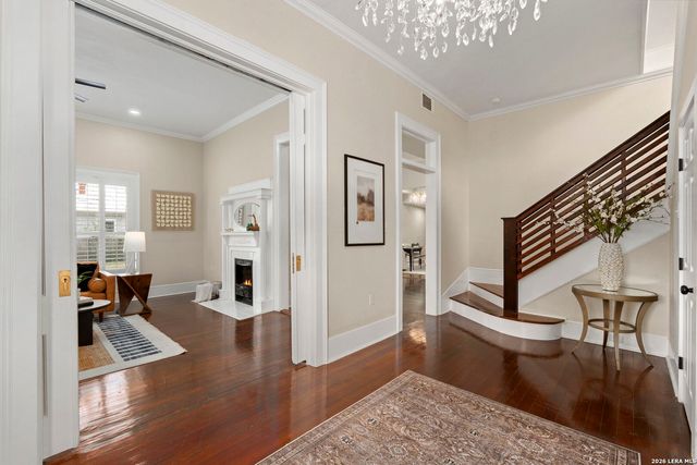 617 E Guenther, San Antonio, TX 78210