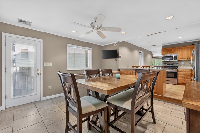 79 EAST 27TH ST, Bayonne, NJ 07002
