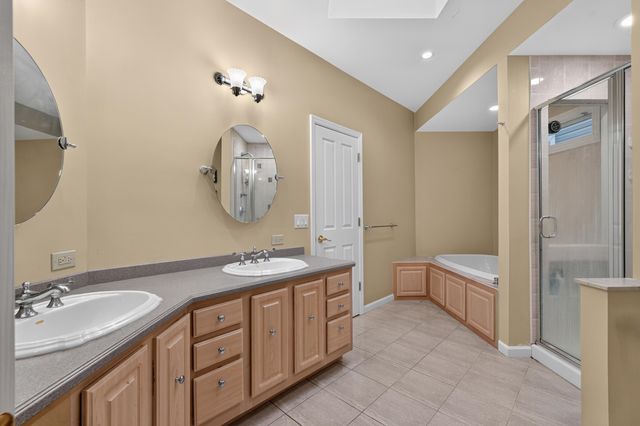 79 EAST 27TH ST, Bayonne, NJ 07002