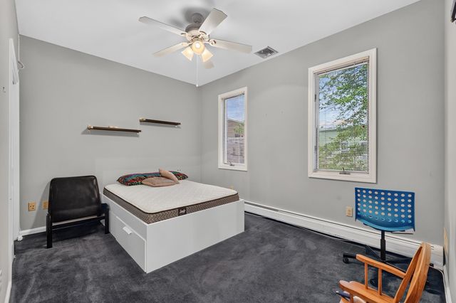 79 EAST 27TH ST, Bayonne, NJ 07002