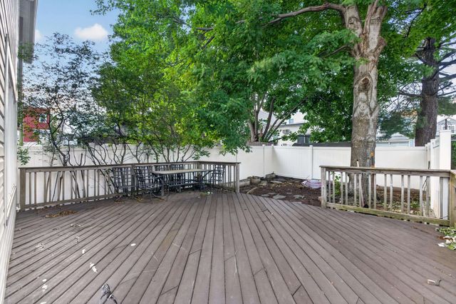 79 EAST 27TH ST, Bayonne, NJ 07002