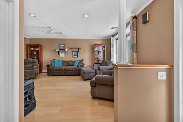 79 EAST 27TH ST, Bayonne, NJ 07002