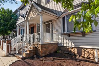 79 EAST 27TH ST, Bayonne, NJ 07002