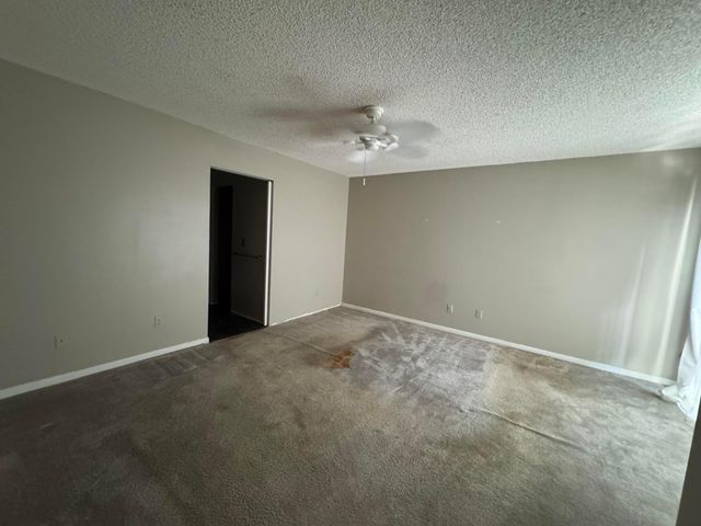 23 Buxton Lane, Boynton Beach, FL 33426