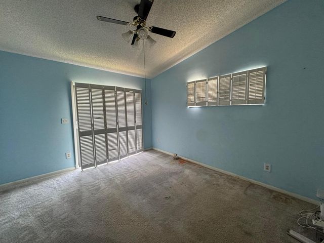 23 Buxton Lane, Boynton Beach, FL 33426