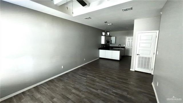 408 Carlisle Avenue 3, Edinburg, TX 78539